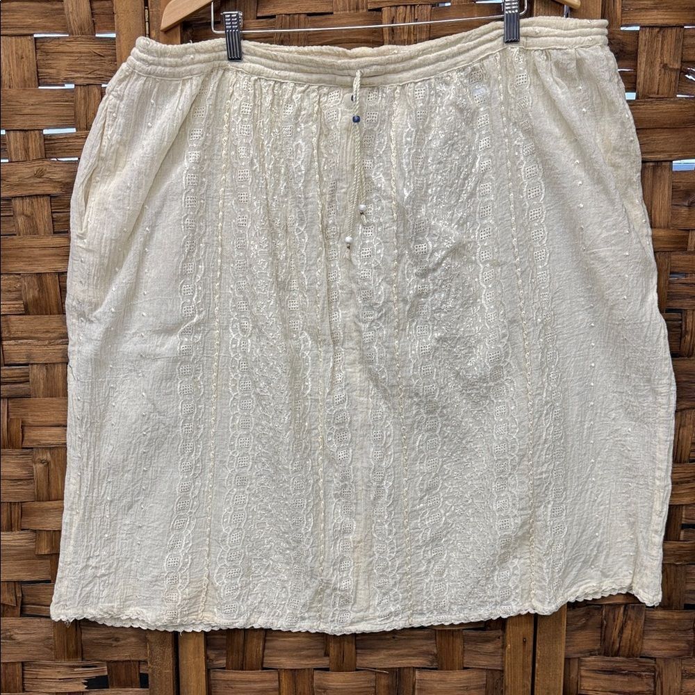 Elegant Handmade Embroidered Cream Skirt